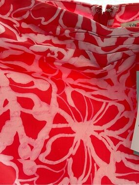 Tyler Boe Hot Pink and Light Pink Abstract Floral skirt.Super cute side ruffle